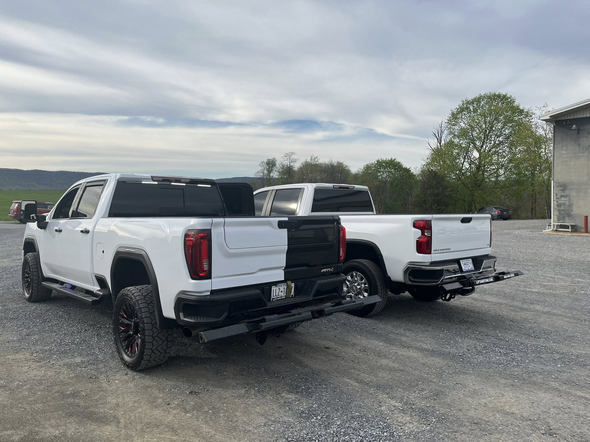 gmc-and-chevrolet-trucks-with-lift-and-tow-systems
