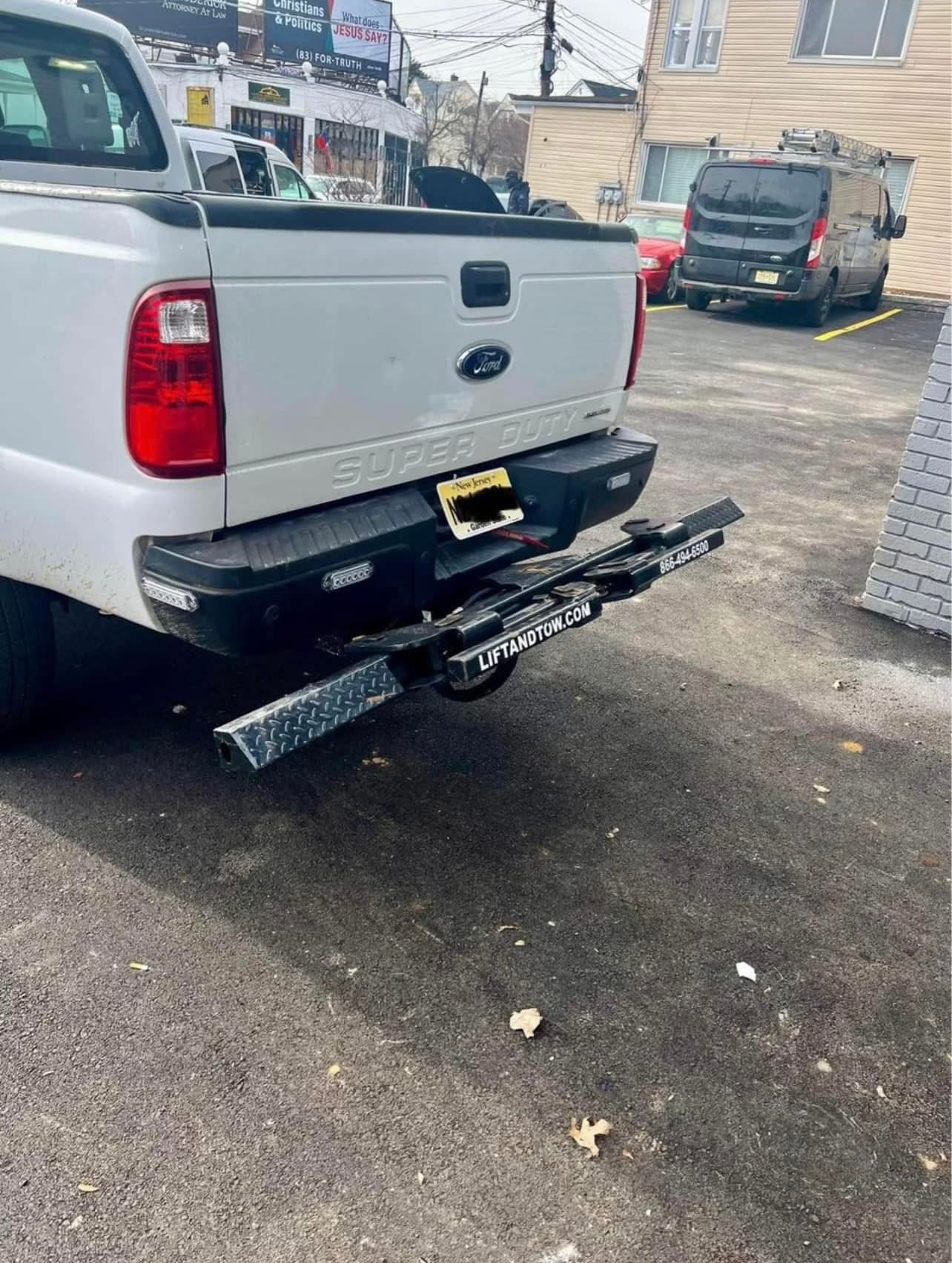 white-ford-super-duty-truck-liftandtow-hitch-new-jersey